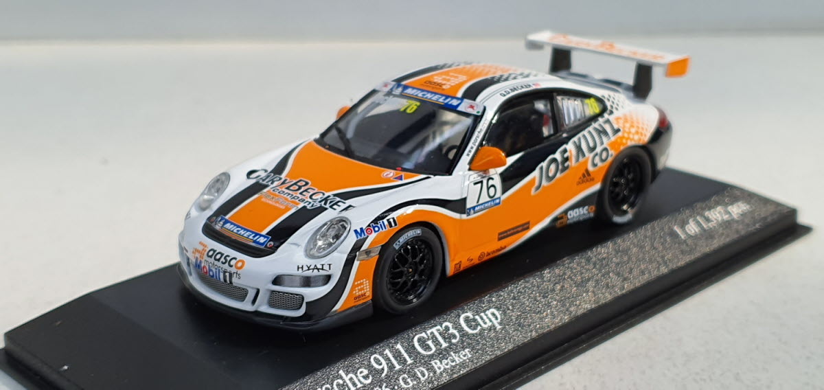 Porsche carrera gt minichamps